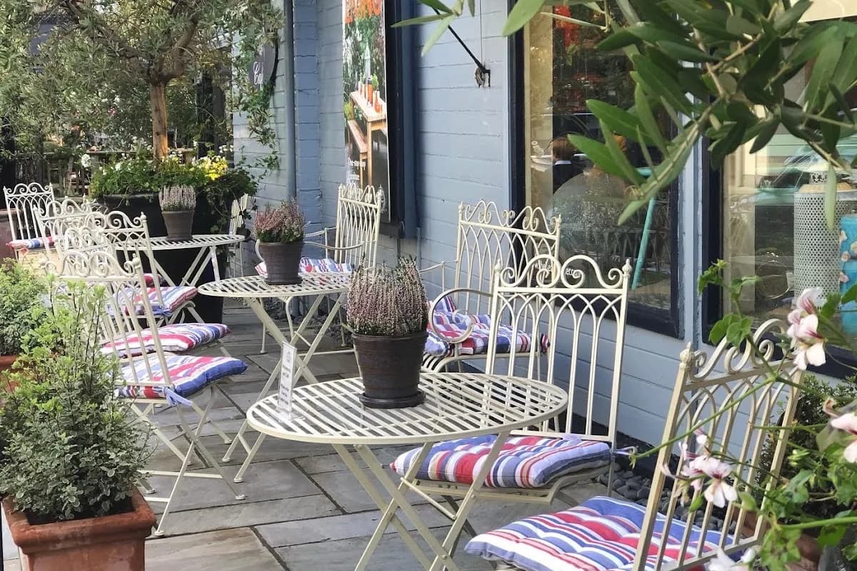 Cafe at The Chelsea Gardener
